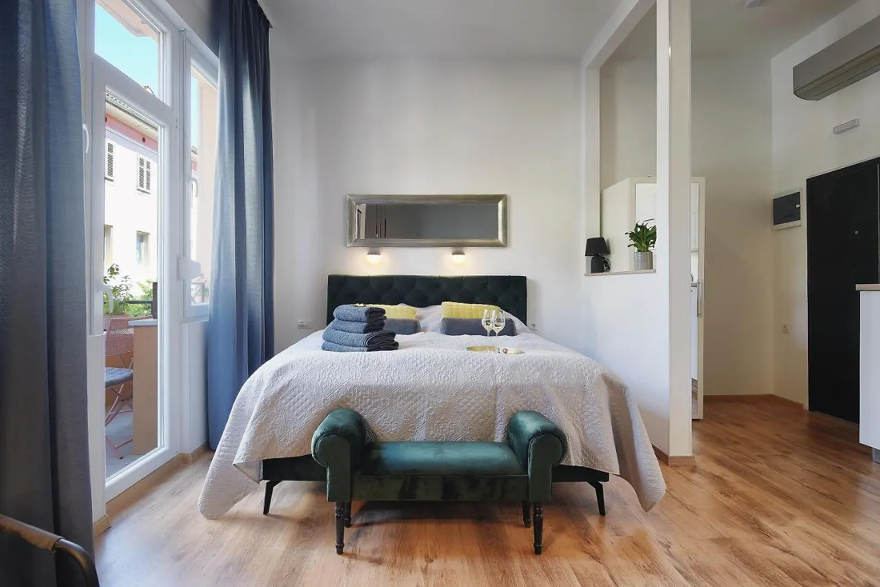 E&F Luxury Apartments Pula Croatia